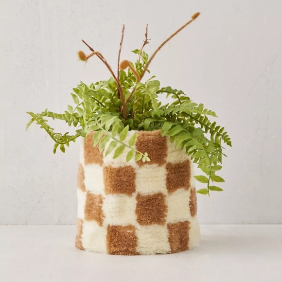 Urban Outfitters Other - NWT Urban Outfitters Checkerboard Tufted Planter Cover